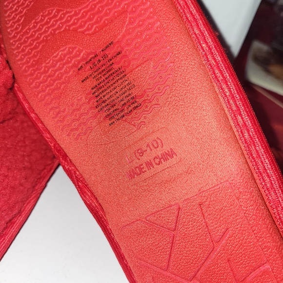 Whimsical Holiday Slipper - Picture 2 of 6